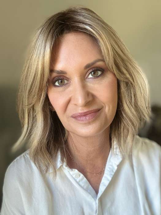 Hollie | Synthetic Lace Front Wig (Hand-Tied)